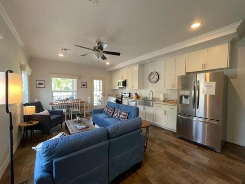 Hermosa House | 2Bed2Bath with Creek and Open Spaces