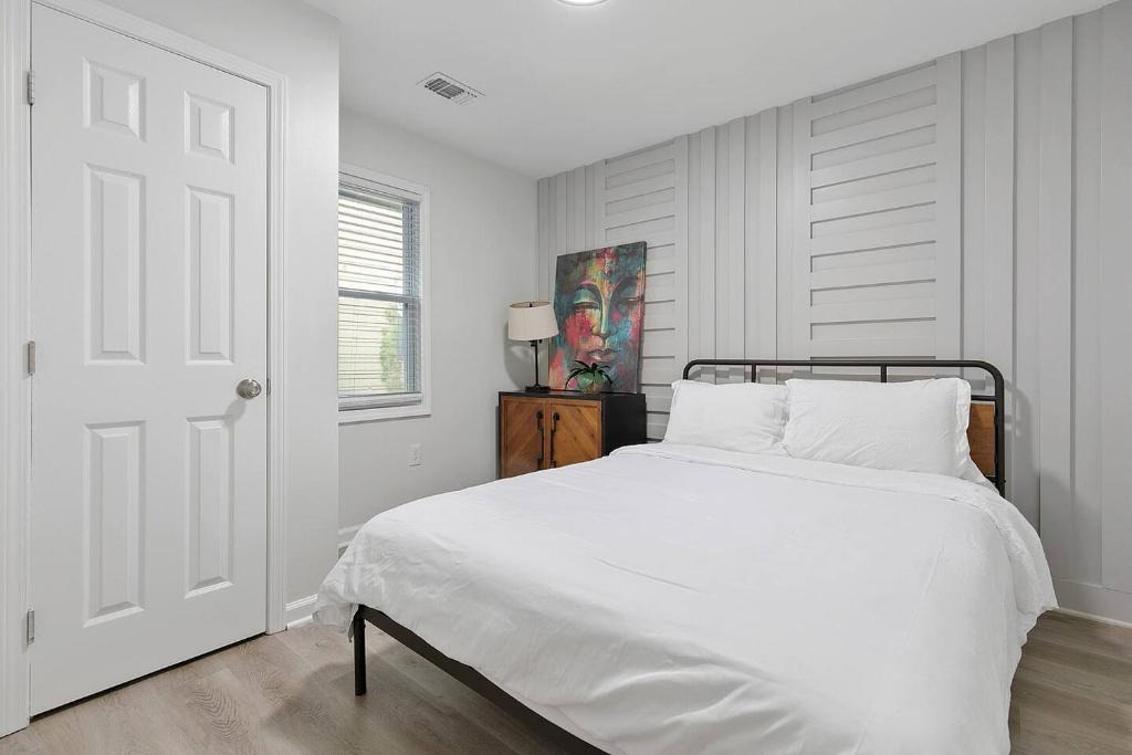 Clarkdale Apartment | 2BR Duplex Peaceful Stay 25 Mins to Atlanta