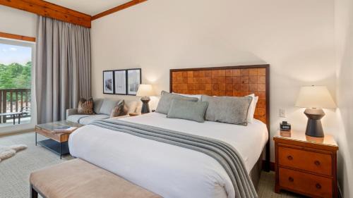 Stowe Area Resort | 343 Studio Spruce Peak Lodge at Stowe Mt Resort Sleeps 4