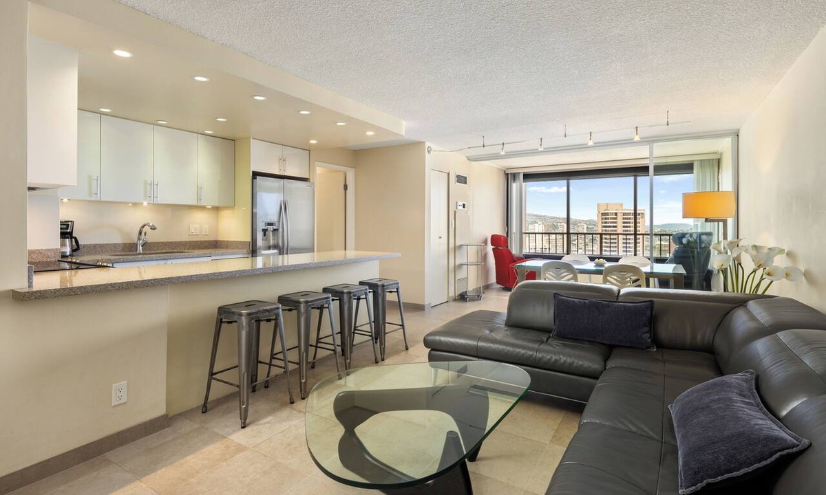 Waikiki Condo | 39th Floor Unit with Spectacular Views!