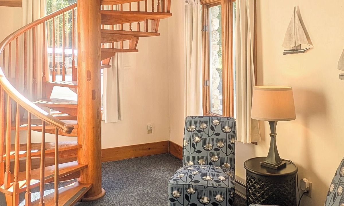 Bar Harbor House | 3Bedroom2Bath CarriageHouse Pet Friendly