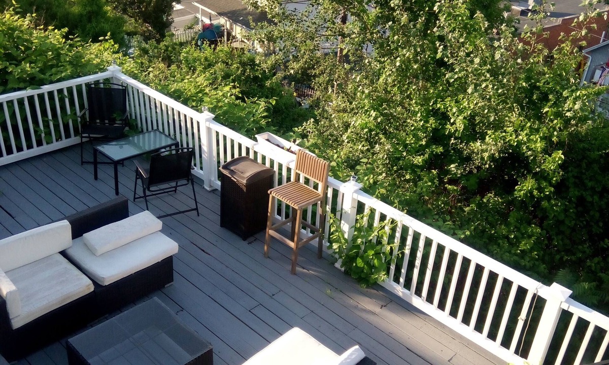 Hull Condo | 4 BD 2BATH OCEAN VIEW WALK TO BEACH