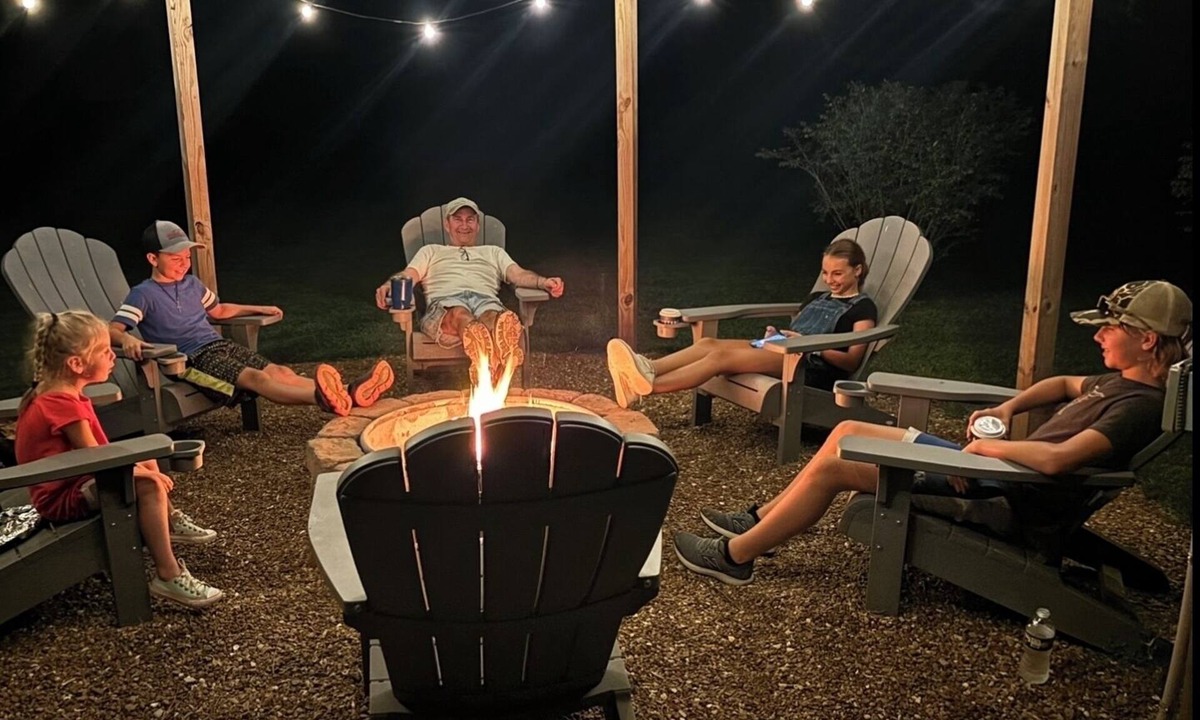 Smithville House | 5 minutes from Center Hill Lake! Fire-pit, Level Parking, 4 Bedrooms!