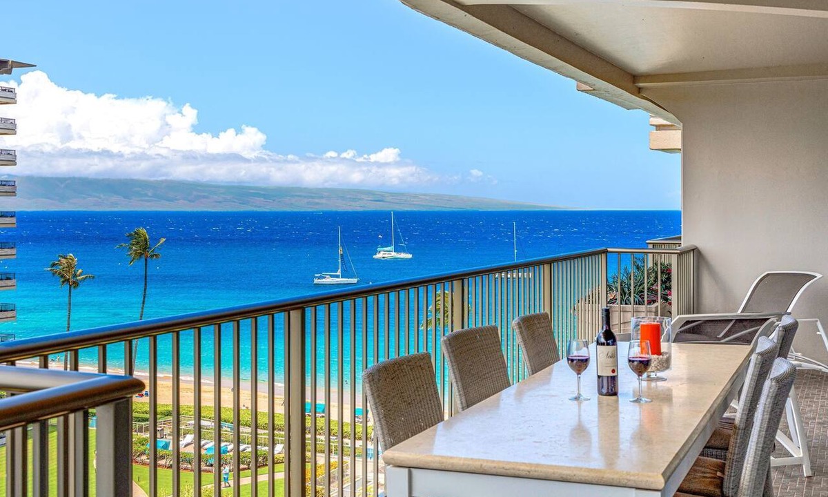 Kaanapali Condo | 8th Floor 2BR Corner Suite with Oceanview Balcony