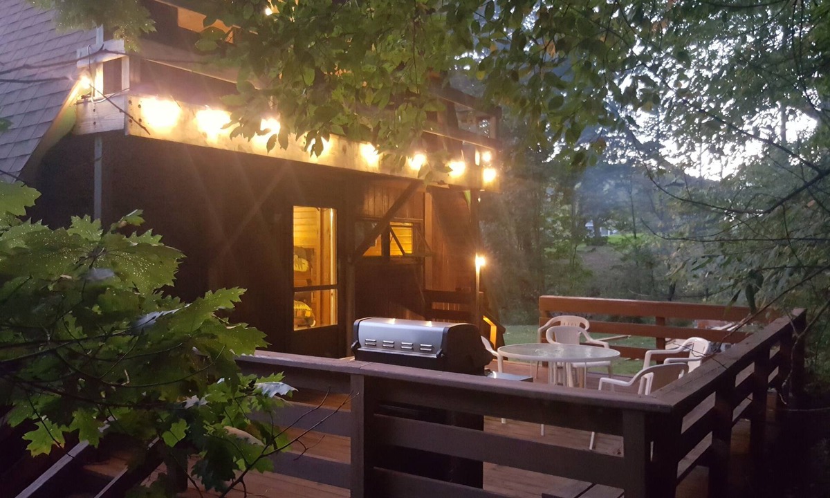 Windham Cottage | A-Frame 4-bedroom cottage with AC in charming Windham