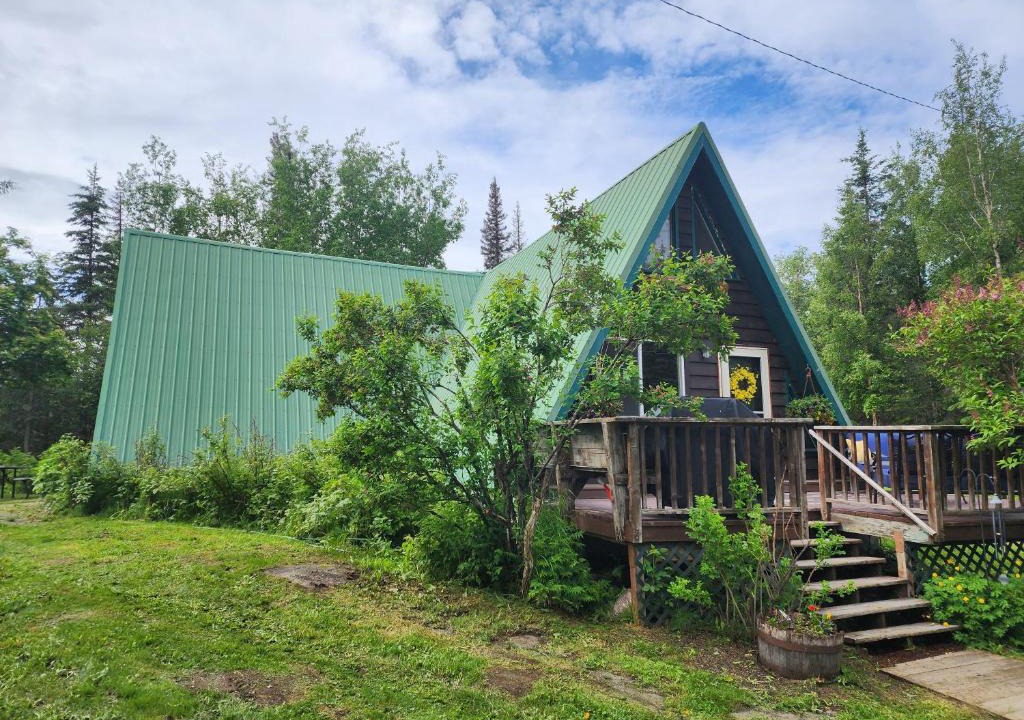 Kalifornsky Ski Chalet | A-frame cabin between Kenai and Kasilof rivers