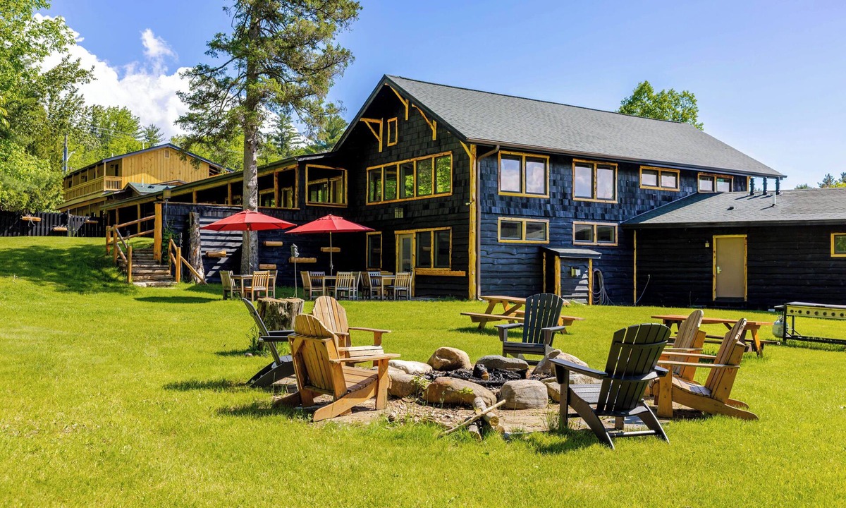 Wilmington Hotel | Adirondack Spruce Lodge