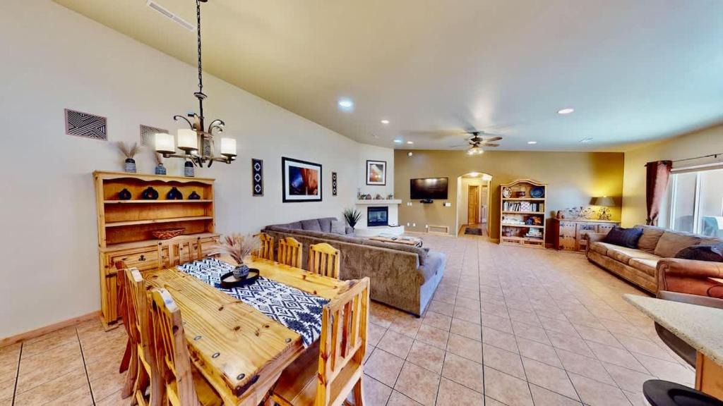 Moab House | Arches West #393