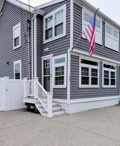 Green Harbor-Cedar Crest House | Barefoot 50!