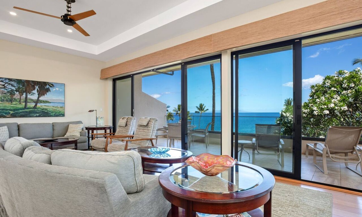 Wailea Condo | Beachfront Condo – Hear the Waves Crash | Makena Surf C207