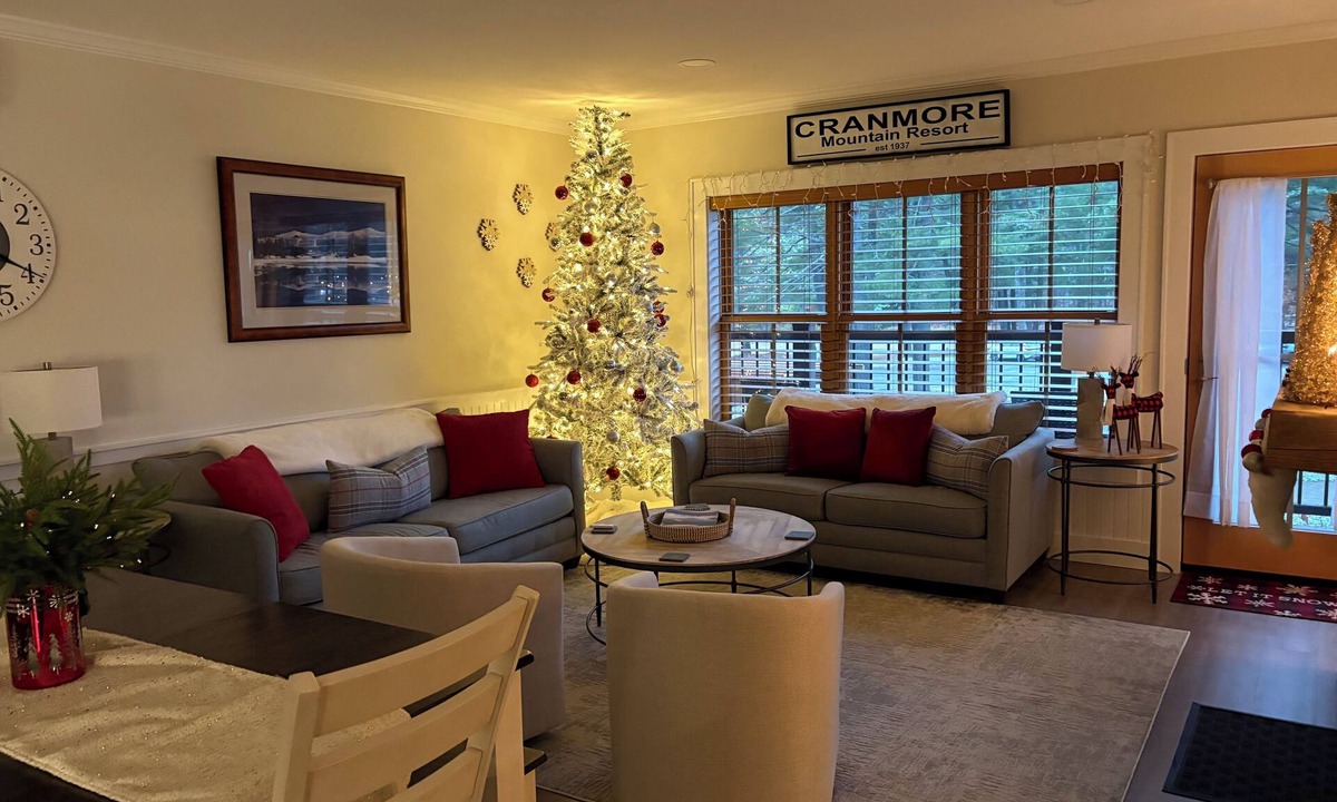 North Conway Condo | Beautiful Slope Side Condo at Cranmore Mountain, North Conway NH