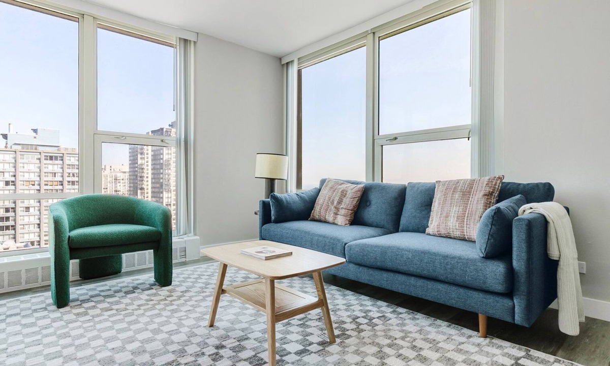 Edgewater Beach Apartment | Blueground | Edgewater Beach, view, nr Lakefront