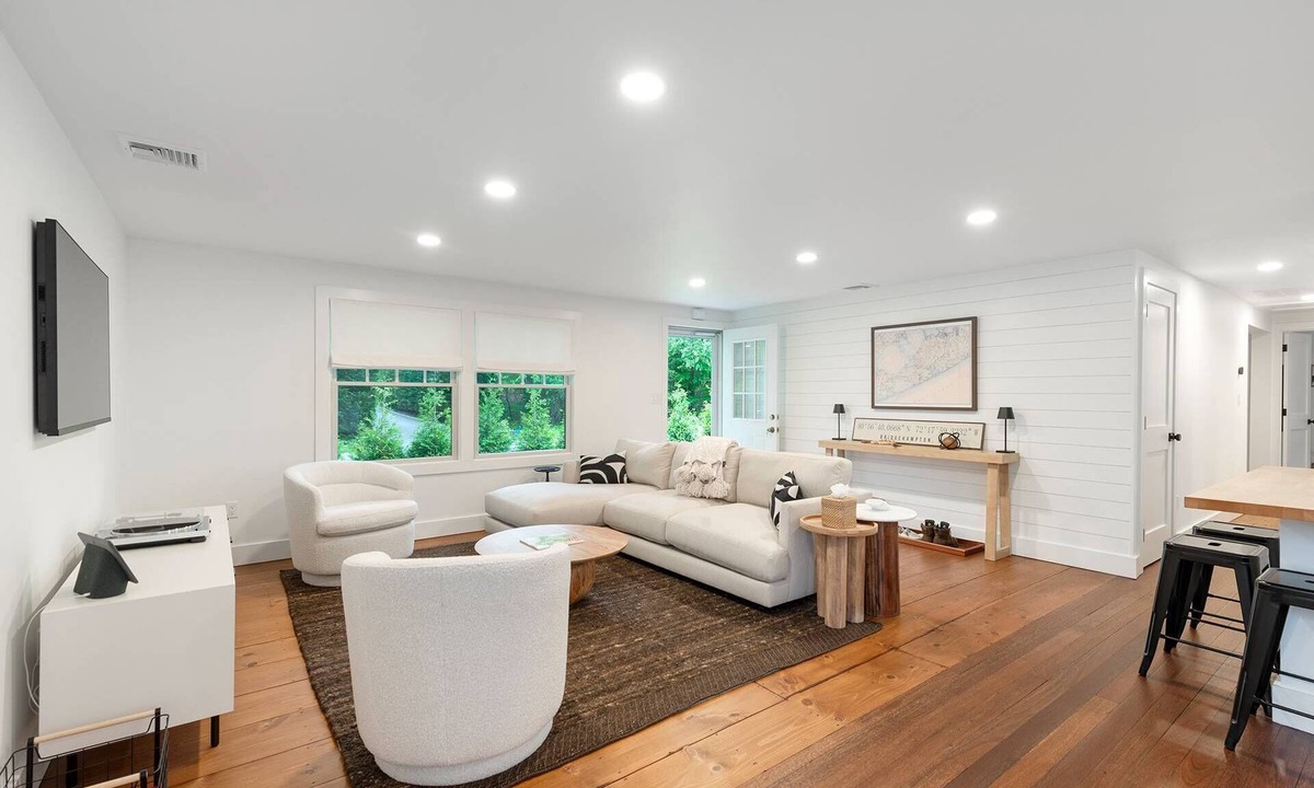 Bridgehampton House | Bridgehampton Summer Rental - Walk to Town, Close to Beaches