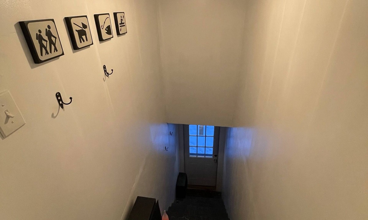 Franklin Apartment | Bright apartment close to downtown.