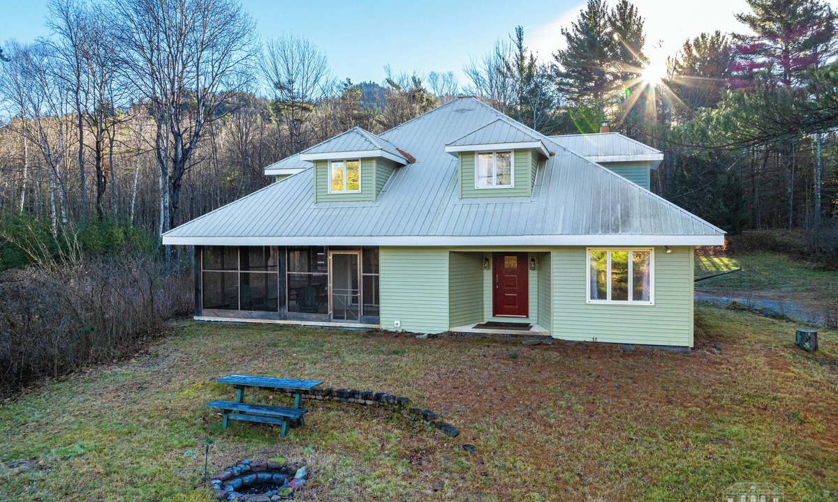 Wilmington House | Brookside Pines | 3 bd 2.5 bath in Wilmington, NY