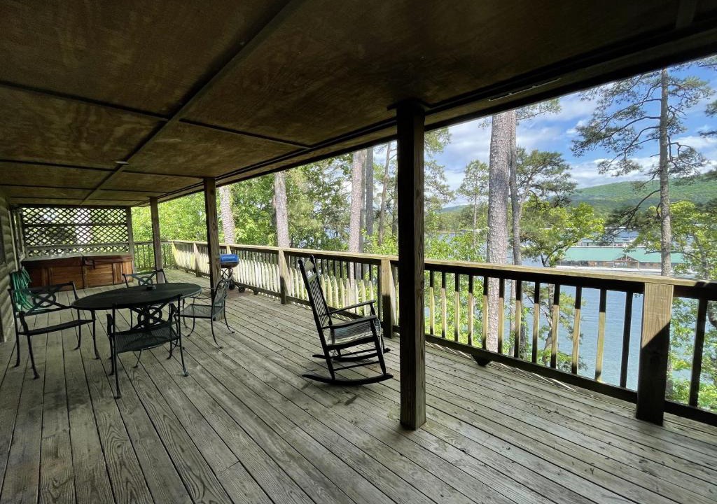 Mount Ida House | C8, Two bedroom, two bath log-sided, lake view luxury cottage with hot tub