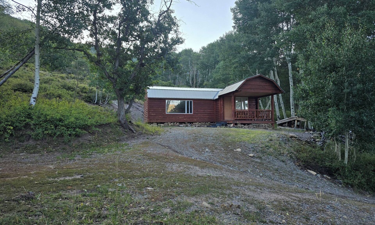 Monticello Cabin | Camp Jackson Lake Cabin