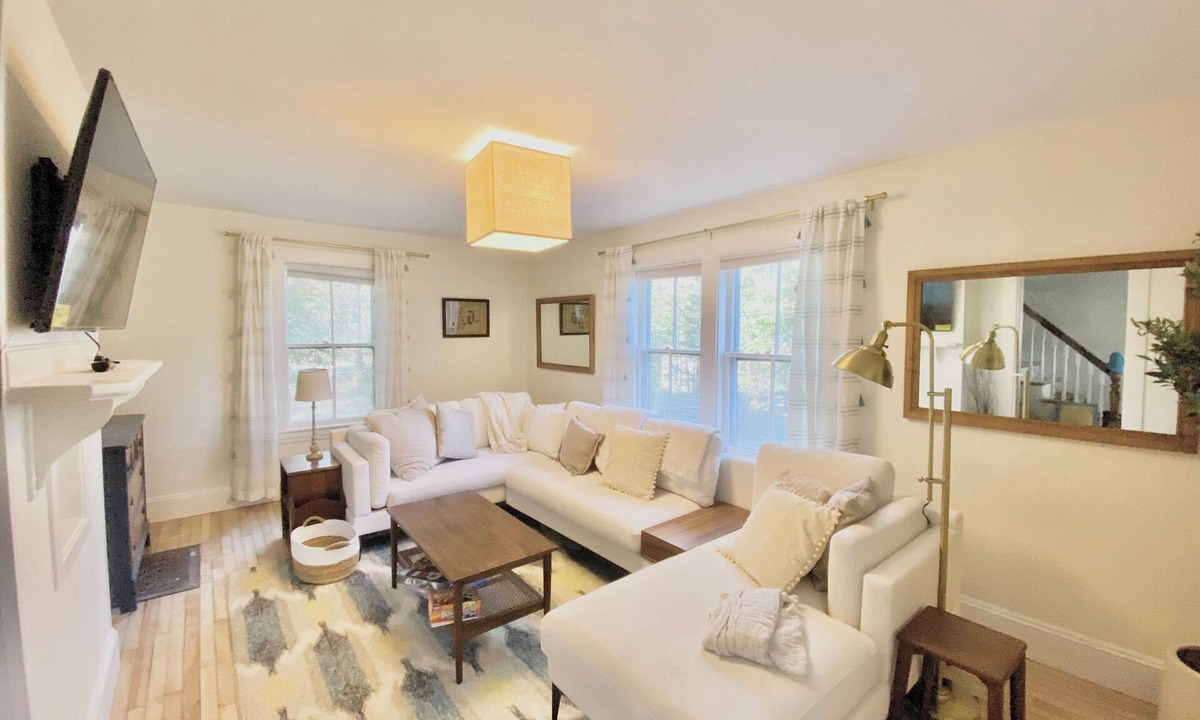 Somesville House | Centrally located beautifully redone 4-bedroom next to Acadia