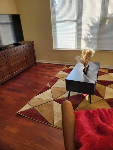 Woodlawn Apartment | Charming 3BD 2BTH Apartment-Private