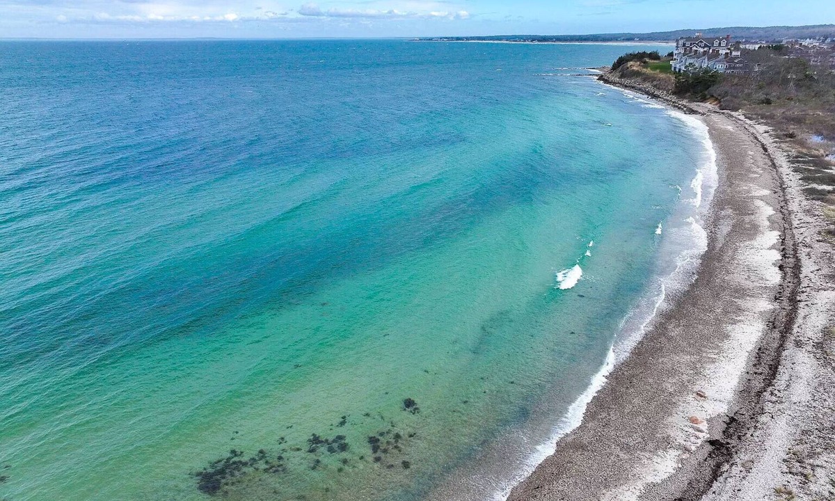Falmouth House | Charming Cape Cod House with Private Beach Access