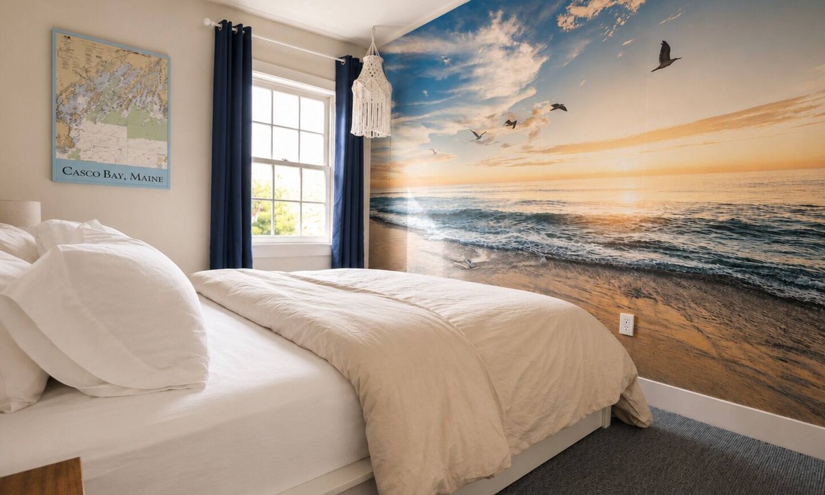Freeport House | Charming Coastal Suite