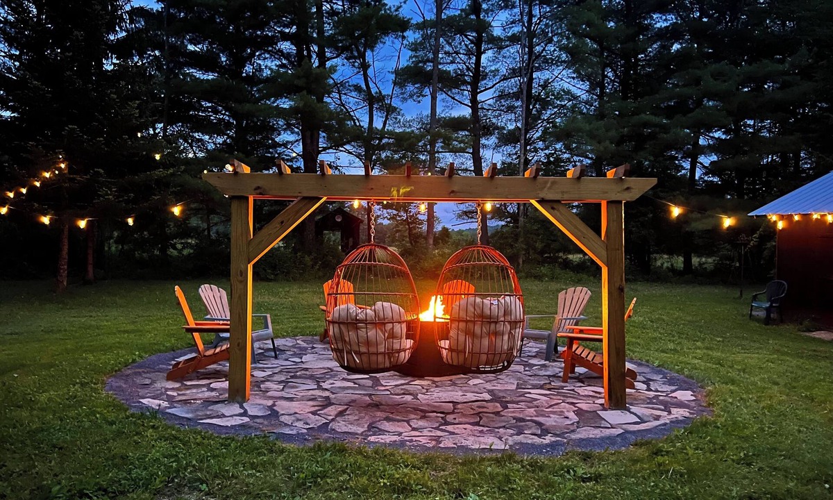 Central Bridge House | Charming Country Cottage Retreat