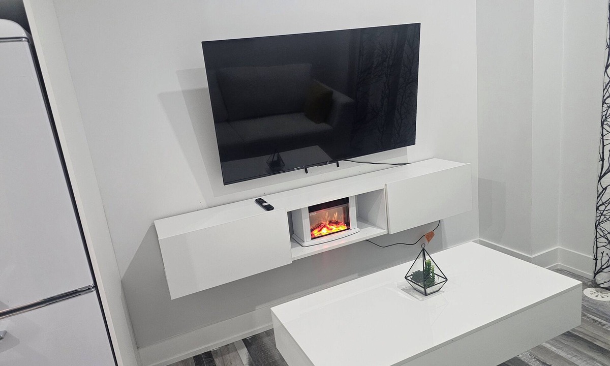 Vaughan House | Charming townhome with AC and WiFi in wonderful Vaughan