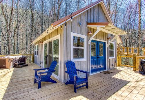 Smoky Mountains Ski Chalet | Chasing Fireflies Treehouse