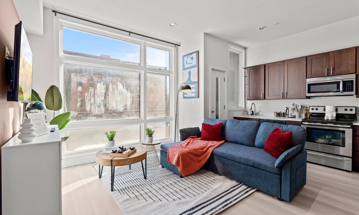 Fairmount Apartment | Chic 1BR Unit - Walk to Met - Direct Subway to MAJOR INTERNATIONAL SPORTING EVENT