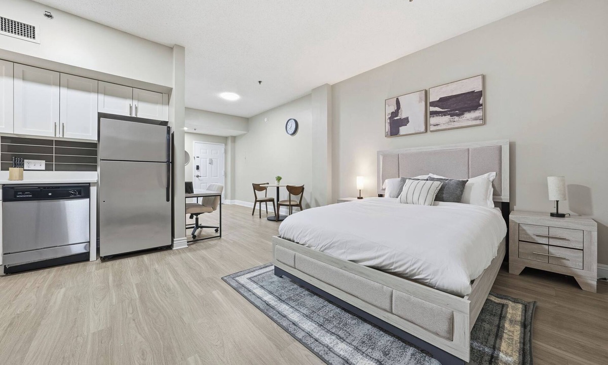 Downtown Apartment | Chic Studio Retreat in New Haven