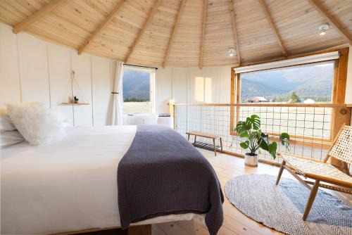 Kalispell House | Clark Farm Silos #2 - Incredible Mountain Views