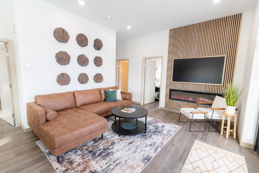 Palmer Hotel | Colony Suites