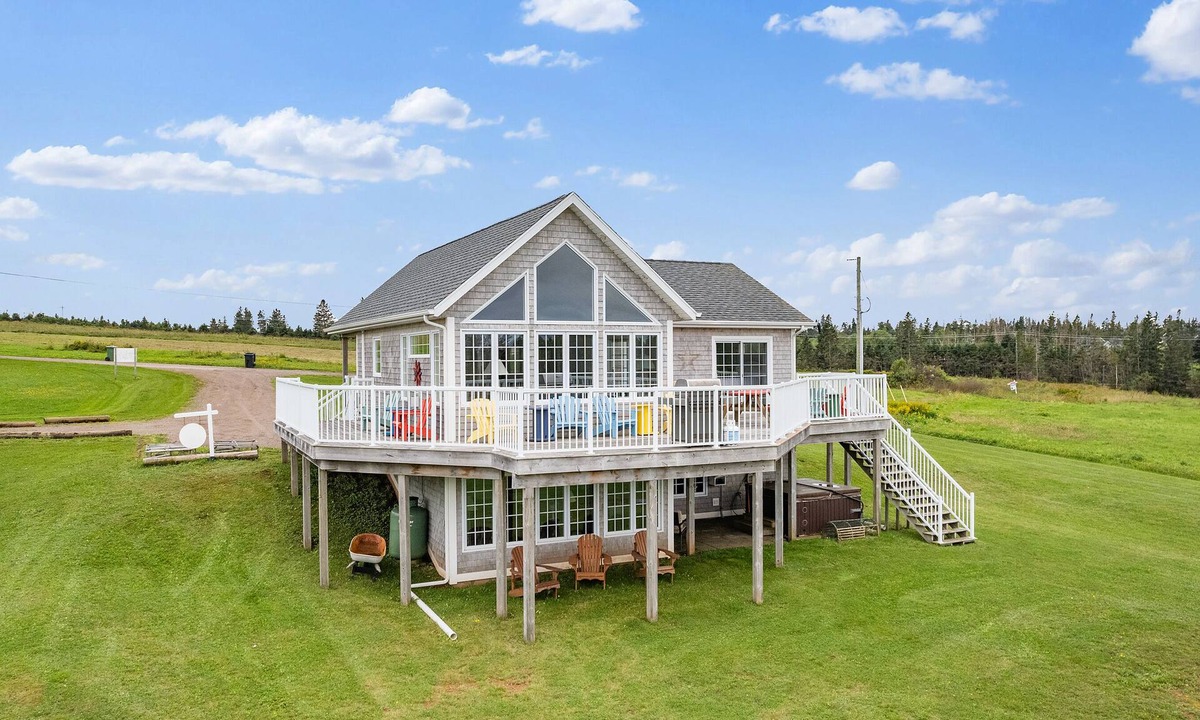 Stanley Bridge House | Comfortable PEI Getaway with Easy Access to Everything