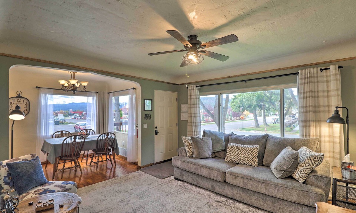 Kalispell Cottage | Comfy & Cozy Kalispell Home: Walk to Downtown
