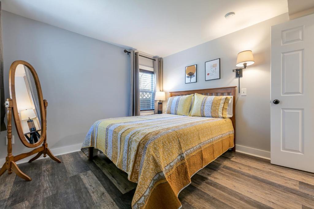 Bar Harbor Apartment | Cozy 1 BR with 4min Walk to Downtown x Blueberry Hill x