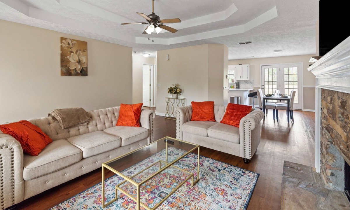 Covington House | Cozy Covington Home