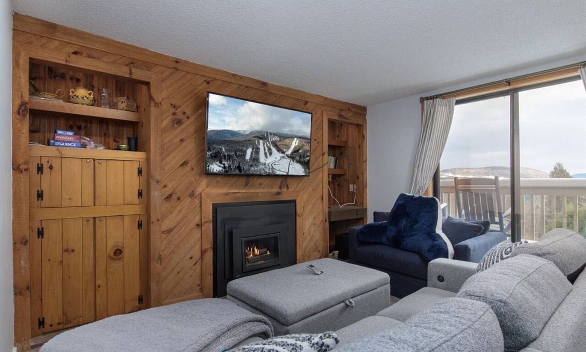 Waitsfield Condo | Cozy End-Unit Mountain Retreat w/Ski-Back Access