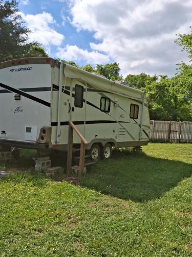 Burnside Other | Cozy private camper