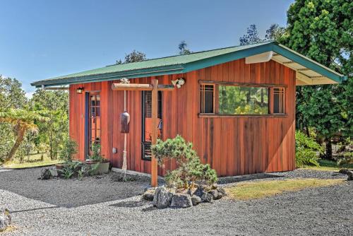 Mountain View Apartment | Cozy Volcano Studio w/Phenomenal Rainforest Views