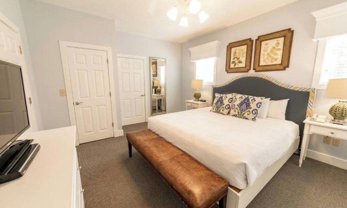 Lackey Resort | Create Unforgettable Memories in Your Next Favorite Getaway! 2 Units, Pool!