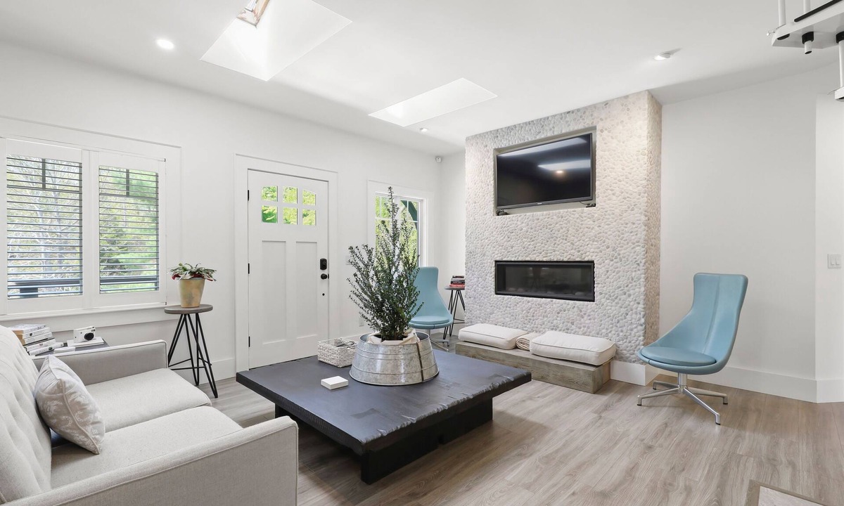 Cataumet House | Designer Home with Wraparound Porches & Fire Pit