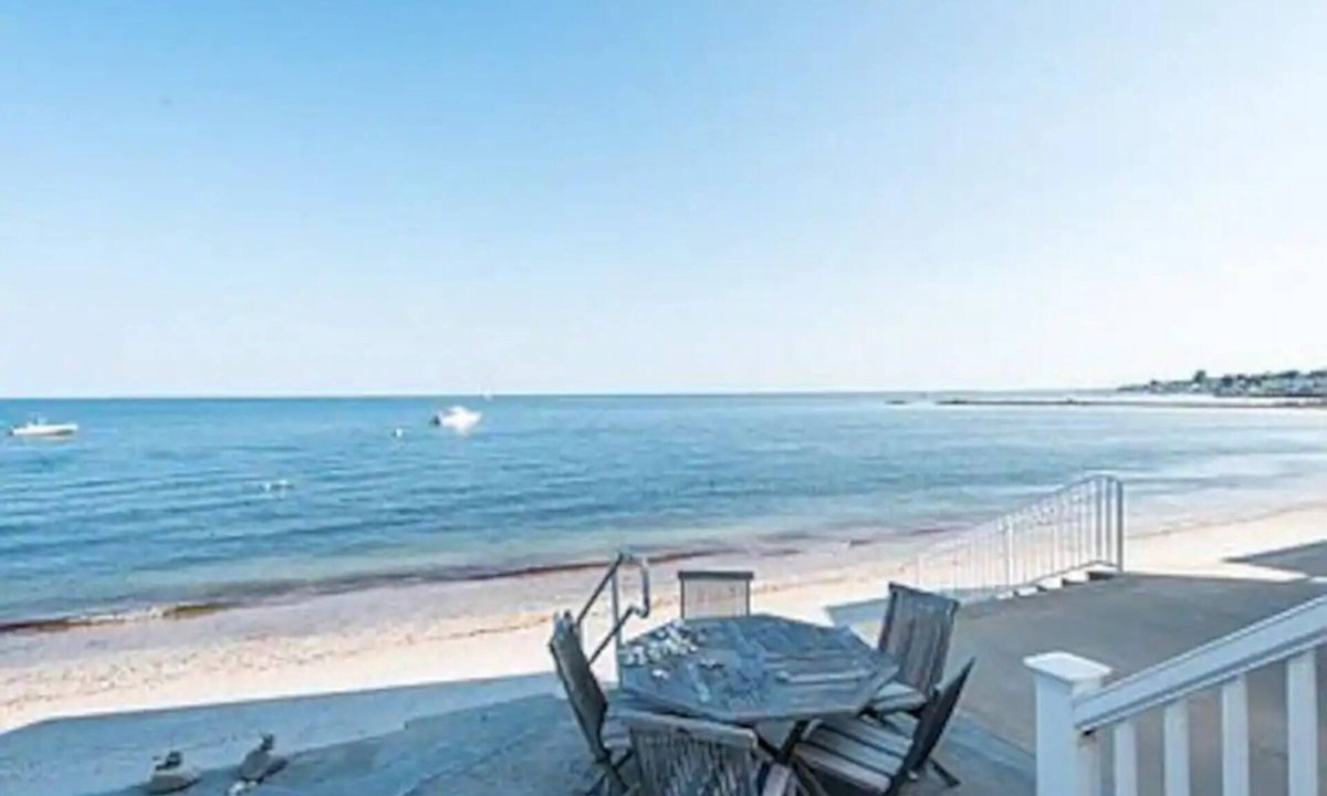 Niantic House | Direct Oceanfront pristine home, Niantic Bay, Views,sunrises, beach w/patio