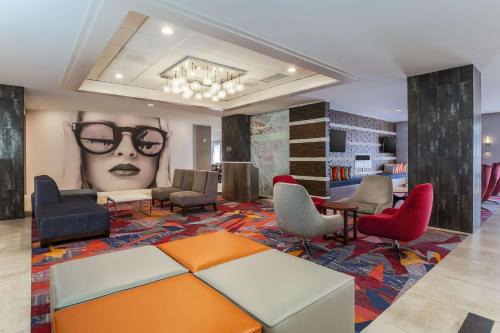 East Point Hotel | DoubleTree by Hilton Atlanta Airport