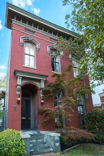 Downtown Memphis Apartment | Downtown Memphis Shellcrest Apartments