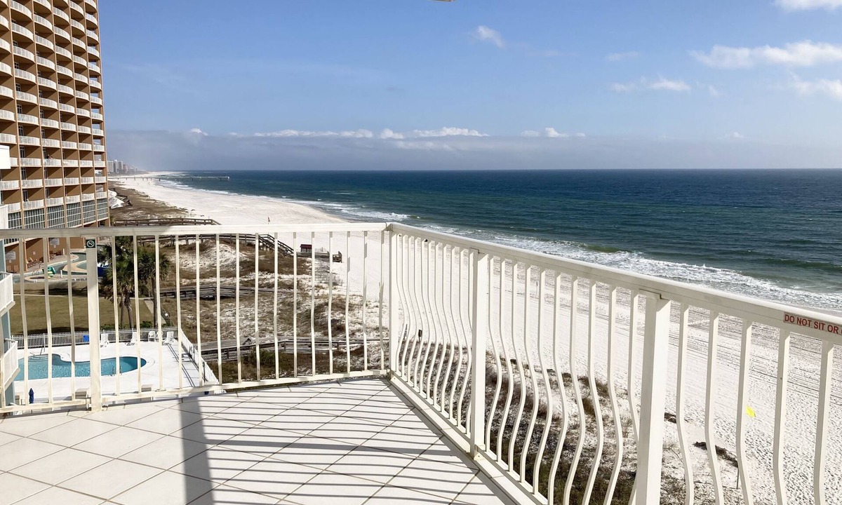 Orange Beach Condo | Emerald Key 6th Floor Penthouse.Gulf Front.Fabulous Views.Local Owner