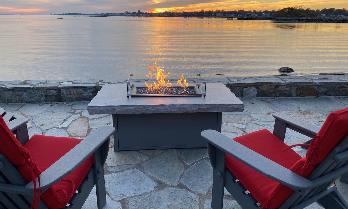 Cove - East Side - Shippan House | Enjoy endless harbor activity and waterfront sunsets over NYC skyline