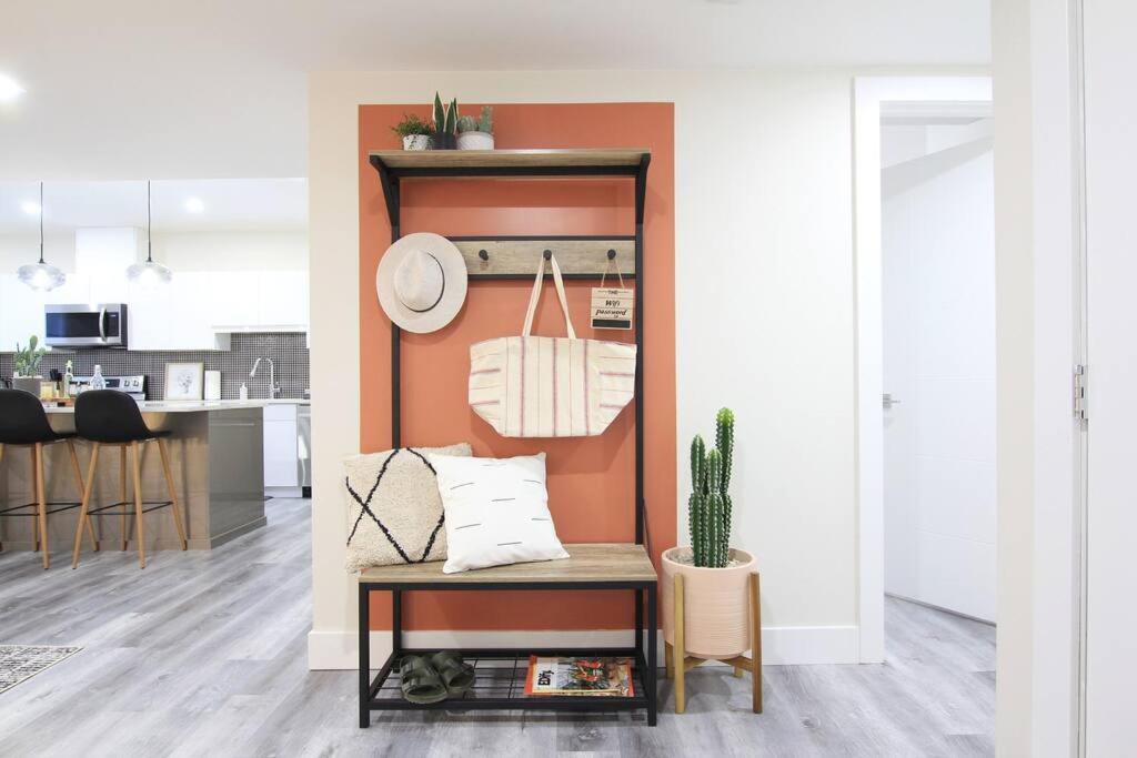 Edmonton Apartment | Executive Bsmt Suite, King Bed, 5 min to DT & Whyte Ave, Sleeps 6!