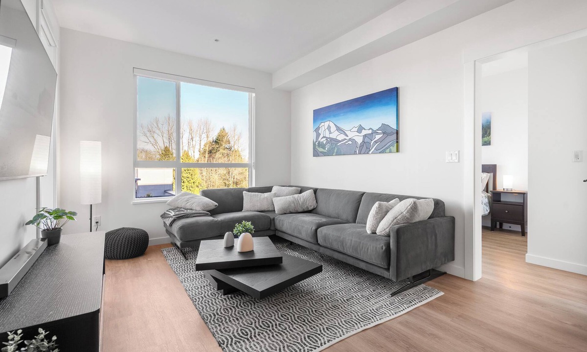 Aldergrove Apartment | Executive Country Living without Compromise