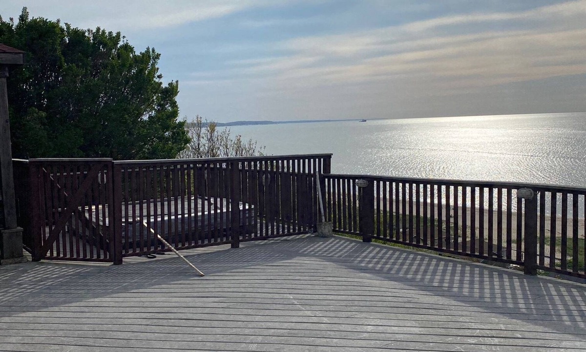 Mattituck House | Expansive Waterviews on North Fork, Modern Family Home, 3 bed, 3 bath