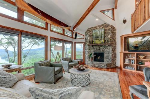 Big Canoe House | Falken Haus